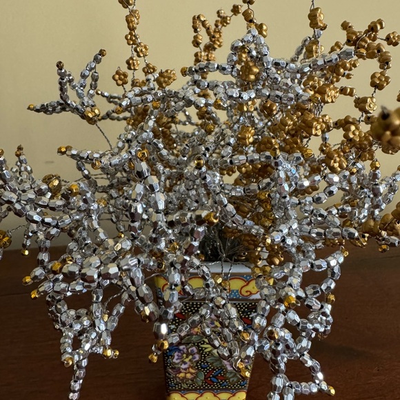 New Handmade beaded flower stems in a Chinese Vase - Picture 3 of 5